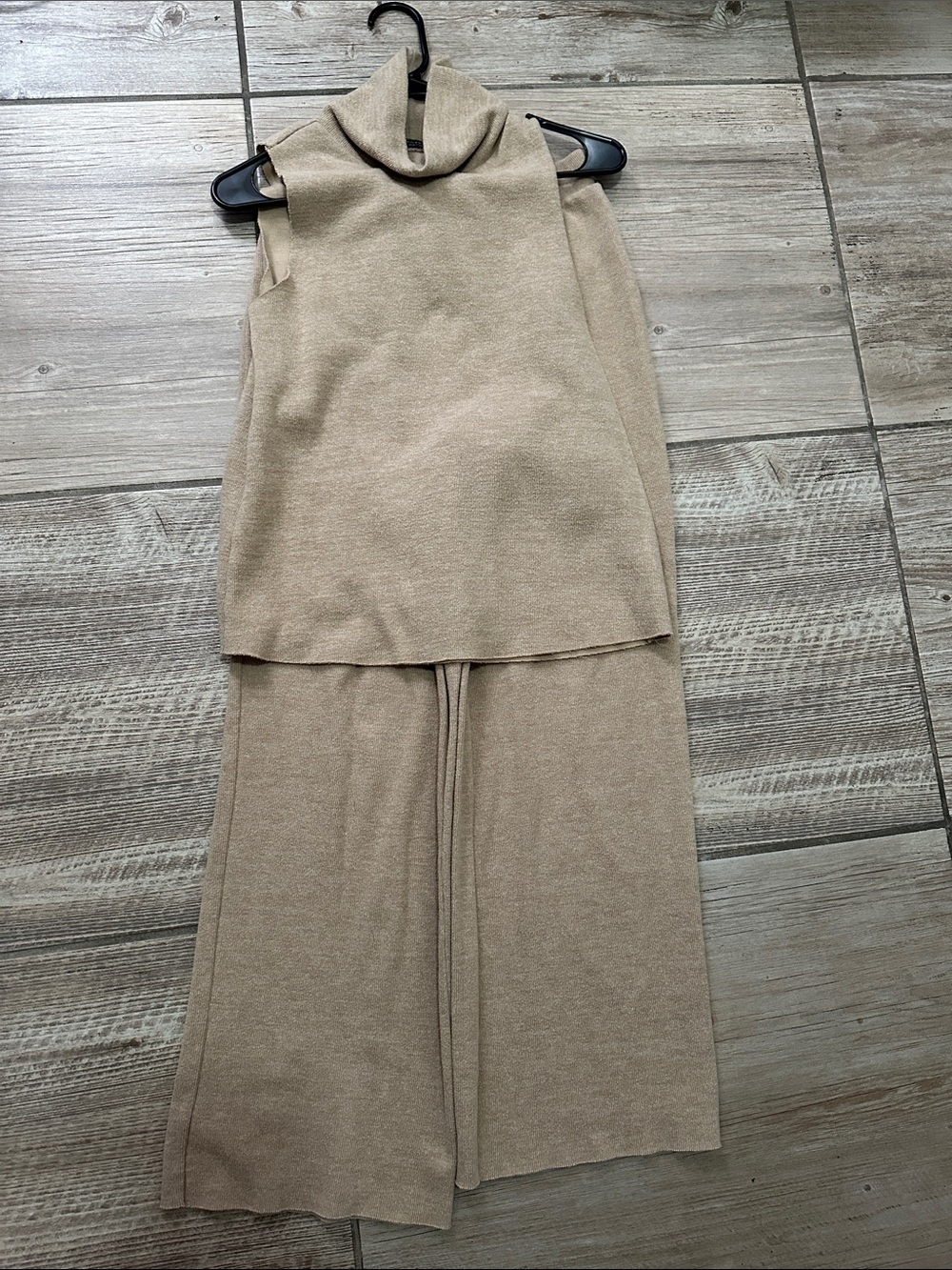 Zara Beige Sleeveless Turtleneck Top with Wide-Leg Pants